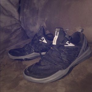 Men’s Nike training shoe size 11